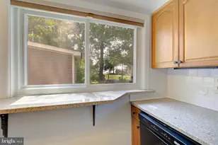 5703 Great Oak Pkwy, Churchton, MD 20733 - Photo 21