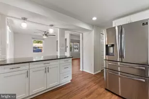 641 Chapelview Dr, Odenton, MD 21113 - Photo 9
