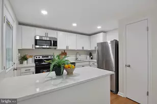 6419 Grafton Garth Ct, Glen Burnie, MD 21061 - Photo 3