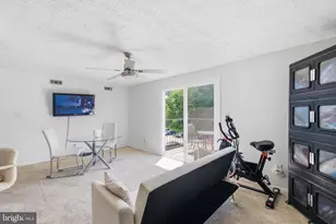 8036 Abbey Ct, Pasadena, MD 21122 - Photo 5