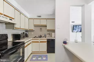 8036 Abbey Ct, Pasadena, MD 21122 - Photo 15
