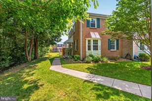 1842 Aberdeen Cir, Crofton, MD 21114 - Photo 3