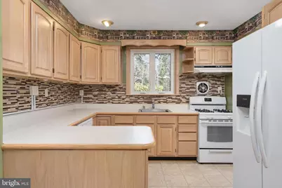 409 Laclair Avenue, Linthicum Heights, MD 21090 - Photo 17