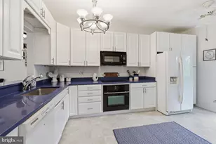 2102 Chesapeake Harbour Dr E, Annapolis, MD 21403 - Photo 11