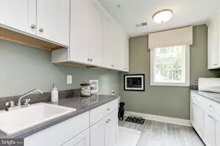 7401 Copper Lake Dr, Hanover, MD 21076 - Photo 27
