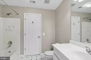 2000 Phillips Terrace, Annapolis, MD 21401 - Photo 31