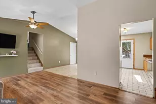204 Kentucky Ave, Pasadena, MD 21122 - Photo 3