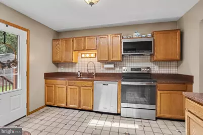 204 Kentucky Avenue, Pasadena, MD 21122 - Photo 7