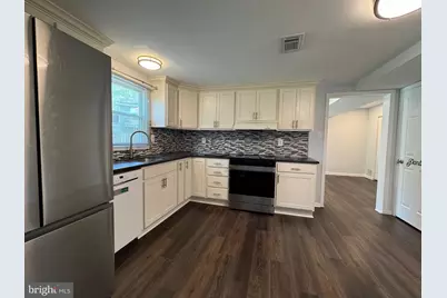 1717 Fallsway Drive, Crofton, MD 21114 - Photo 7