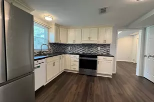 1717 Fallsway Dr, Crofton, MD 21114 - Photo 7