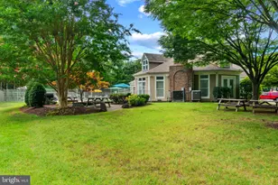 605 Admiral Dr, Annapolis, MD 21401 - Photo 33