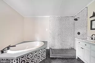 172 B Sonnys Ct, Lothian, MD 20711 - Photo 13