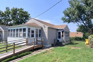 202 Cross St, Brooklyn, MD 21225 - Photo 1