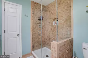 6893 Old Solomons Island Rd, Friendship, MD 20758 - Photo 31