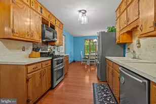 408 Burwood Ave, Glen Burnie, MD 21061 - Photo 11