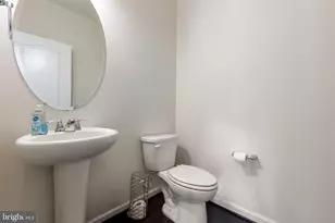 7813 Bakers Creek Ln, Hanover, MD 21076 - Photo 5