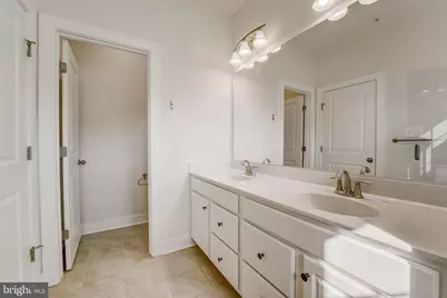 8382 Amber Beacon Circle, Millersville, MD 21108 - Photo 11
