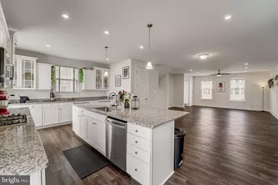 8382 Amber Beacon Circle, Millersville, MD 21108 - Photo 3