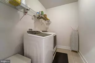8382 Amber Beacon Cir, Millersville, MD 21108 - Photo 15