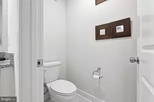 6815 Winterhill Ln, Glen Burnie, MD 21060 - Photo 23