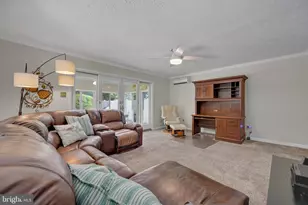 25 Larbo Rd, Millersville, MD 21108 - Photo 17