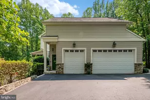 5223 Grenock Dr, Lothian, MD 20711 - Photo 5