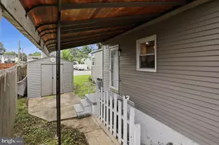 205 Hollywood Ct, Glen Burnie, MD 21060 - Photo 33
