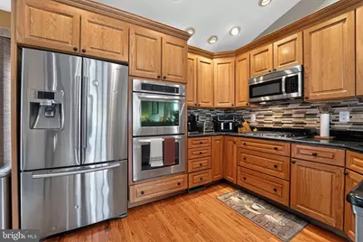 509 Southwell Road, Linthicum Heights, MD 21090 - Photo 9
