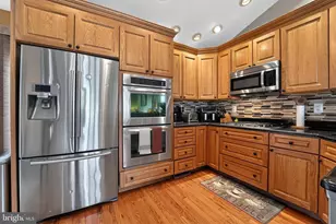 509 Southwell Rd, Linthicum Heights, MD 21090 - Photo 9