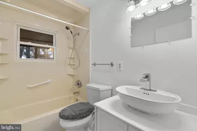 140 Pennsylvania Avenue, Pasadena, MD 21122 - Photo 19