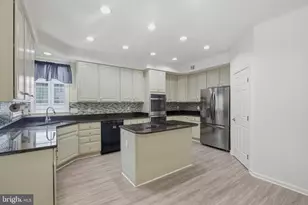 2400 Summershade Ct, Odenton, MD 21113 - Photo 19