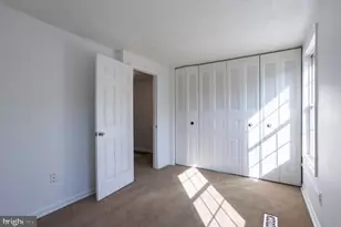 7906 Wellesley Ct, Pasadena, MD 21122 - Photo 15