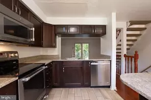 7906 Wellesley Ct, Pasadena, MD 21122 - Photo 7
