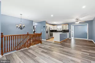 7811 Stafford Hill Ct, Glen Burnie, MD 21061 - Photo 11