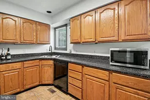 209 6th Ave, Brooklyn Park, MD 21225 - Photo 17