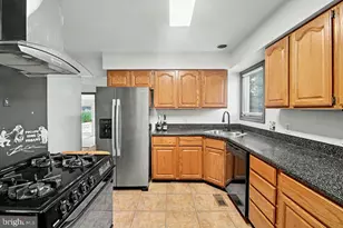 209 6th Ave, Brooklyn Park, MD 21225 - Photo 13