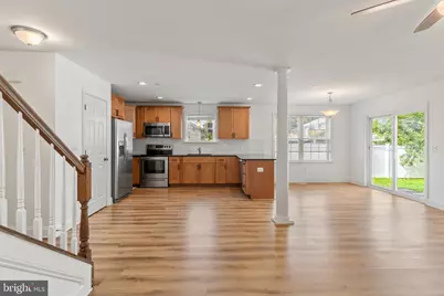 808 204th Street, Pasadena, MD 21122 - Photo 9