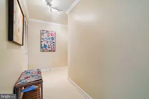 7048 Harbour Village Ct, Annapolis, MD 21403 - Photo 5
