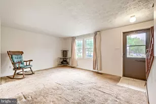 7997 Woodhall Dr, Glen Burnie, MD 21061 - Photo 3