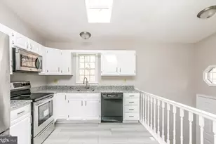 128 Delaware Ave, Pasadena, MD 21122 - Photo 3