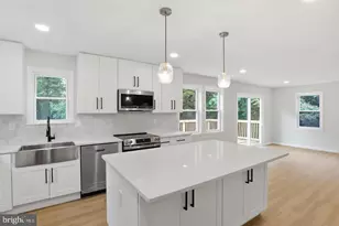 105 Simmons Ln, Severna Park, MD 21146 - Photo 7