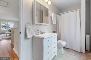 7017 Bay Front Dr, Annapolis, MD 21403 - Photo 21