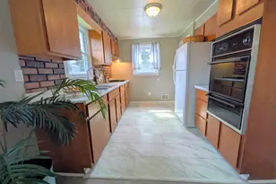 111 Maple Ave, Glen Burnie, MD 21061 - Photo 13