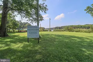 3935 W Shore Dr, Edgewater, MD 21037 - Photo 45