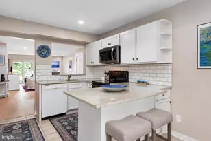 2123 Beach Village Ct, Annapolis, MD 21403 - Photo 17