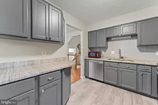 144 Foxchase Dr, Glen Burnie, MD 21061 - Photo 11