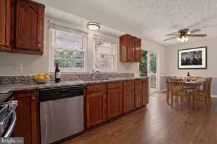 2089 Lower Ct, Crofton, MD 21114 - Photo 3