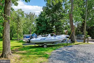 19 W Severn Ridge Rd, Annapolis, MD 21409 - Photo 11