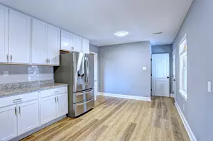 8231 Fort Smallwood Rd, Baltimore, MD 21226 - Photo 9