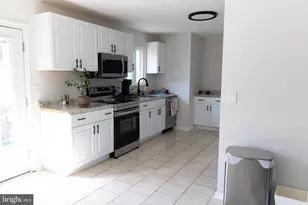 325 Londontown Rd, Edgewater, MD 21037 - Photo 3